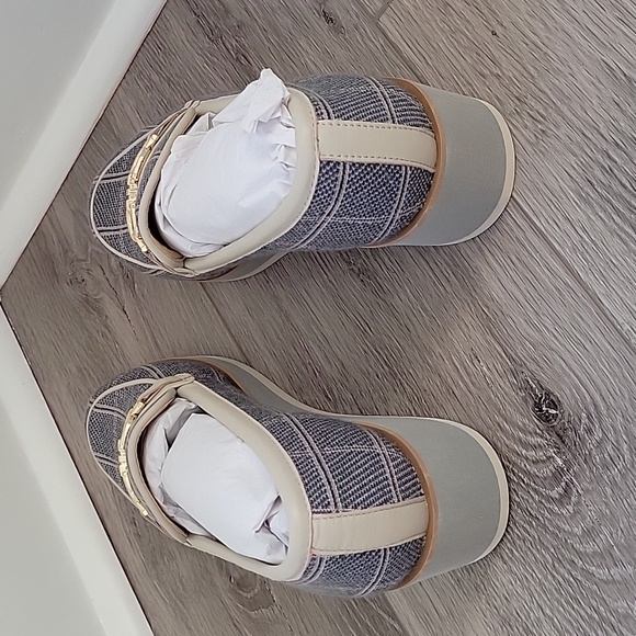 NYDJ Women's Edward Suede Wedge Loafer Shoes In Gray Size 9 NIB - Picture 6 of 12